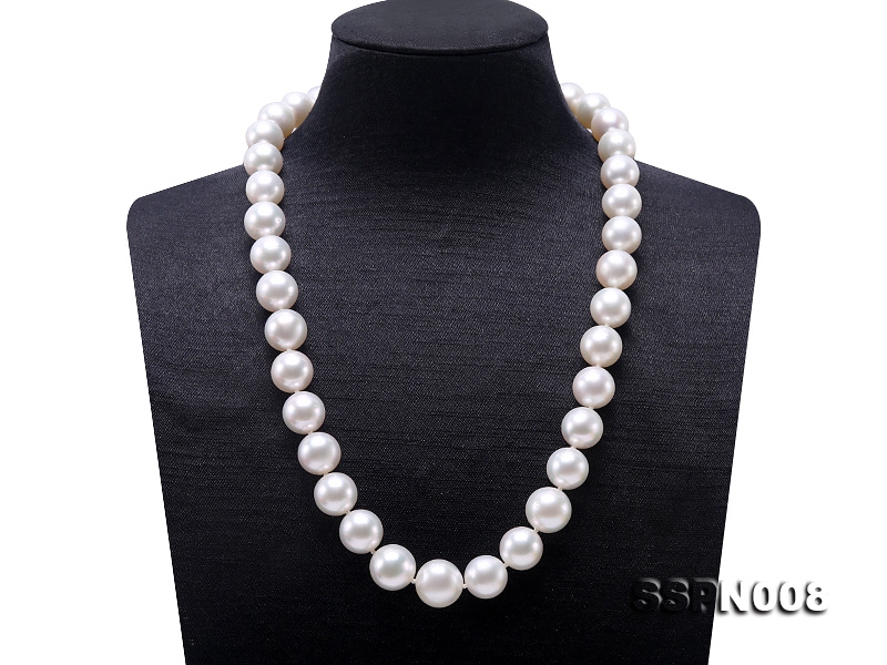 Luxurious 12-14.5mm White South Sea Pearl Necklace