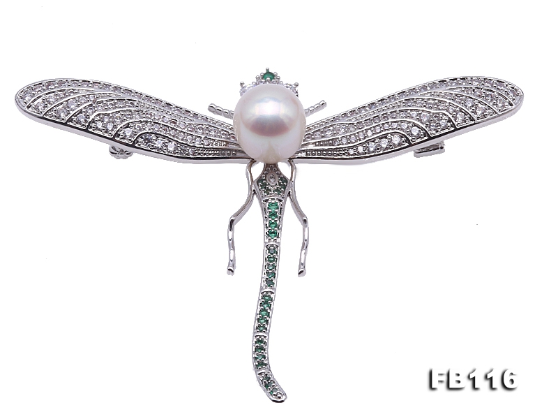 Exquisite Dragonfly-shape 9.5mm Freshwater Pearl Brooch