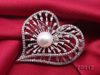 Exquisite Heart-shape 12mm Freshwater Pearl Brooch
