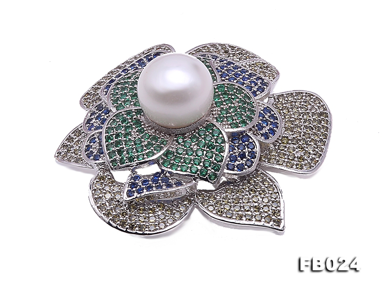 High Quality 11.5mm White Pearl Flower Brooch