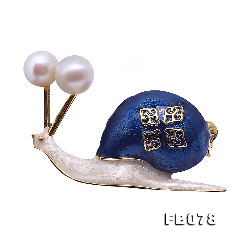 Lovely Blue Snail-shape 6.8mm White Pearl Brooch