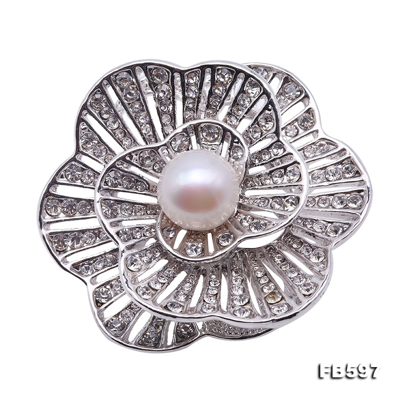 Beautiful Flower-shape 11mm White Pearl Brooch
