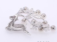Delicate Deer-shape White Freshwater Pearl Brooch with Zircons