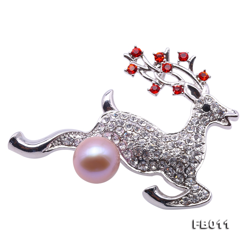 Exquisite Sika Deer-shape11.5x14mm Freshwater Pearl Brooch