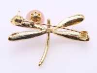 Elegant Dragonfly-shape 10×12.5mm Freshwater Pearl Brooch
