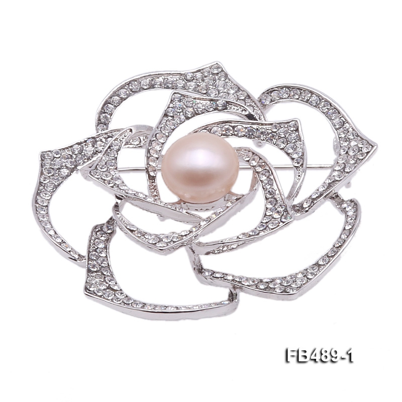 High Quality 11mm White Pearl Rose Brooch