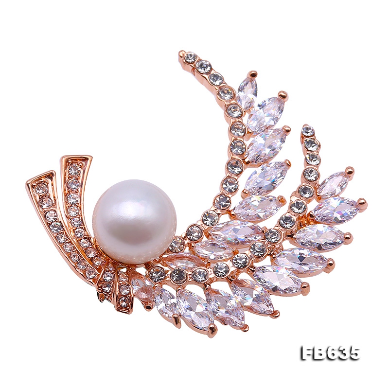 Delicate Zircon-inlaid 12mm Freshwater Pearl Brooch
