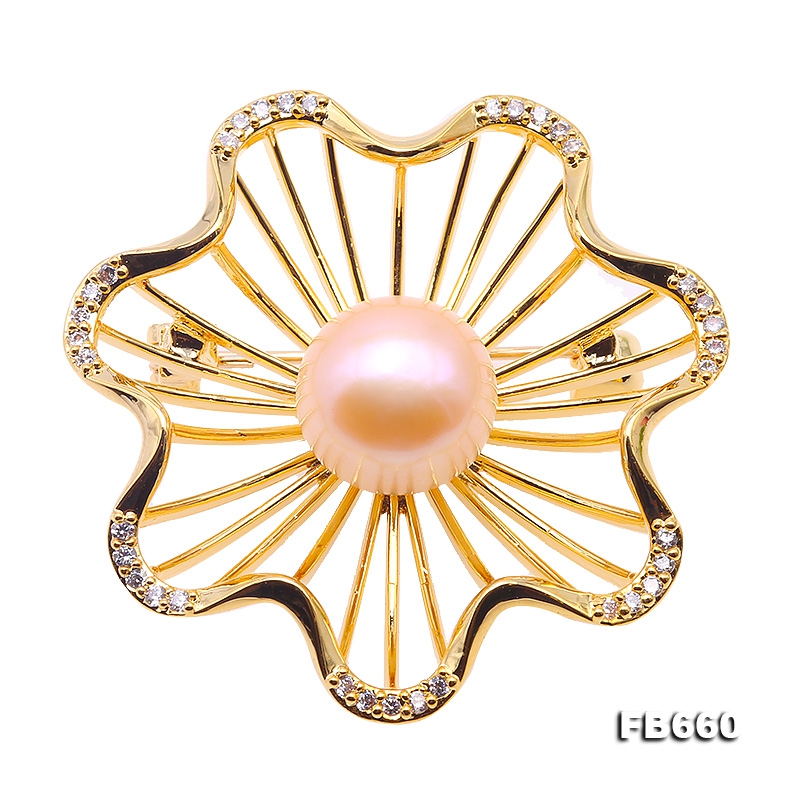 Delicate Zircon-inlaid 11mm Freshwater Pearl Brooch
