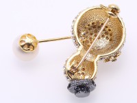 Exquisite Snowman-shape 10mm Freshwater Pearl Brooch
