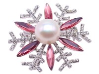 Beautiful 13mm White Pearl Snowflake Brooch