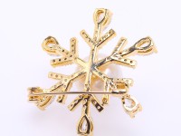 Beautiful 13mm White Pearl Snowflake Brooch