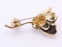 Lovely Rose-shaped 10.5mm Freshwater Pearl Brooch