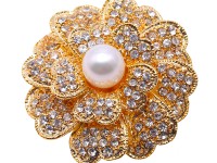 Exquisite 9.5mm Natural Freshwater Pearl Flower-shaped Brooch