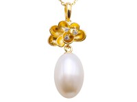 Exquisite 8.5×13.5mm White Freshwater Pearl Pendant