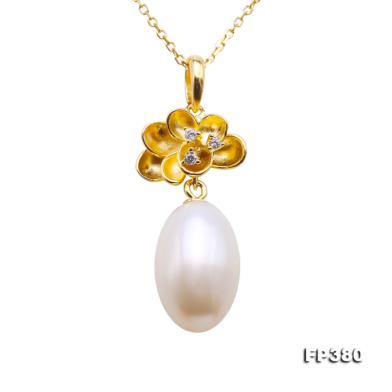Exquisite 8.5×13.5mm White Freshwater Pearl Pendant