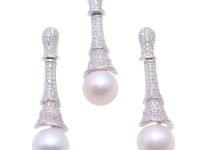 Exquisite 9.5-10mm White Pearl Earrings & Pendant Set in Sterling Silver