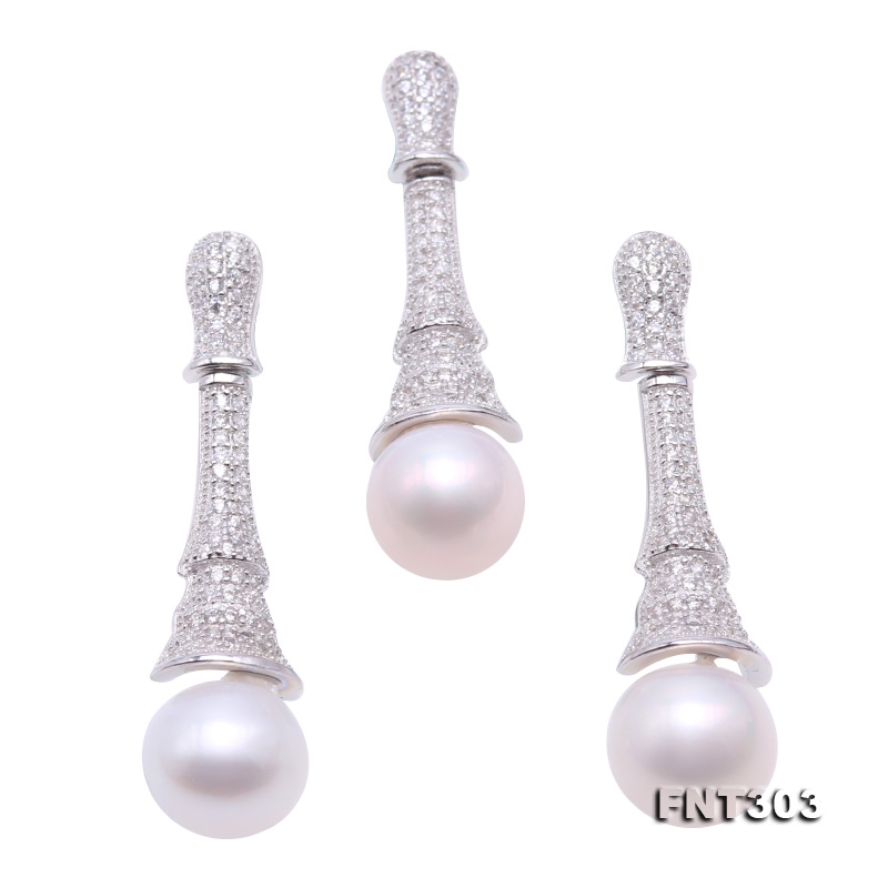 Exquisite 9.5-10mm White Pearl Earrings & Pendant Set in Sterling Silver