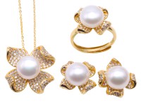Exquisite 10mm White Pearl Pendant Earring & Ring Set in Sterling Silver