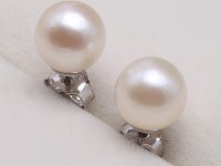 Sterling Silver 6-7mm Round White Akoya Cultured Pearl Earring Studs