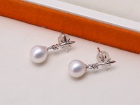 Elegant 8mm Waterdrop White Freshwater Pearl Earring for Women