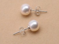 Exquisite 8mm Flat Round White Freshwater Pearl Stud Earrings