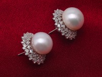 Huge 13-13.5mm White Freshwater Cultured Pearl Stud Earrings 925S