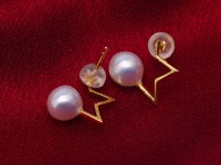 Delicate 7-7.5mm Near Round Star White Pearl Earrings
