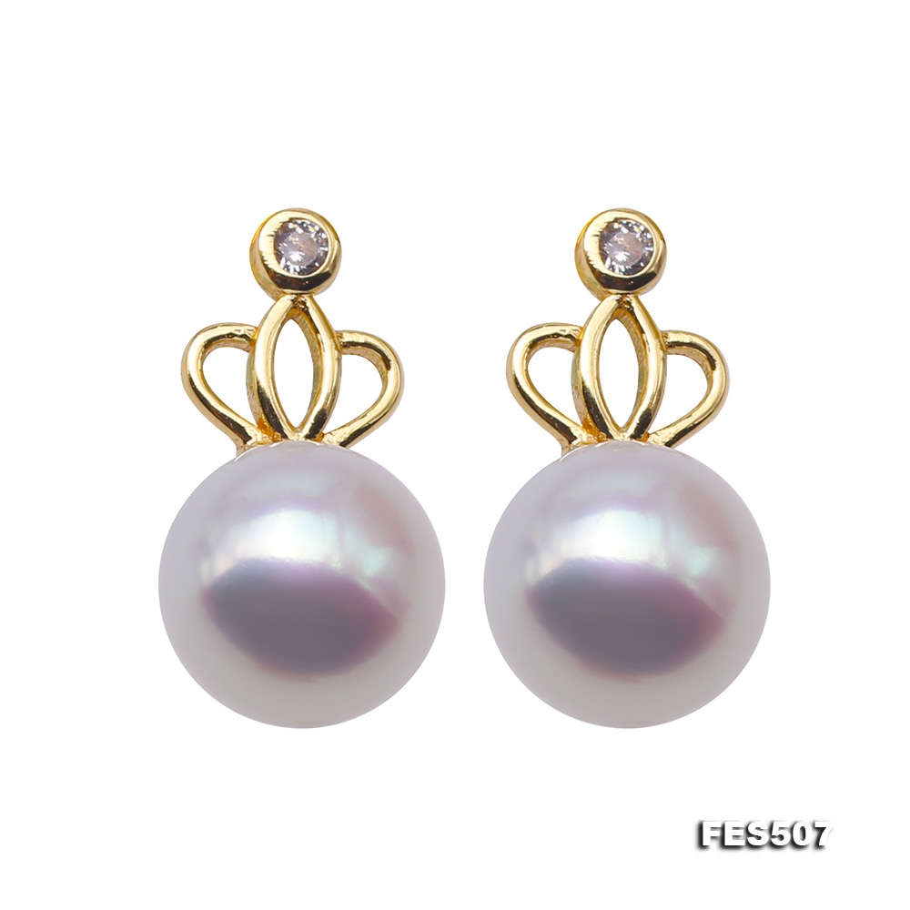 Boutique Crown White Flat Round Freshwater Pearl Stud Earrings for Women