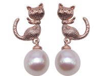 Chic Cat 7.5mm White Freshwater Pearl Earrings in 925 Silver